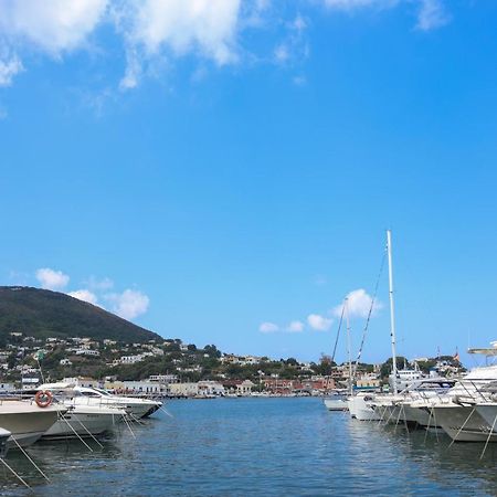 Appartamento Panoramico La Rosa Dei Venti-Libeccio ايسكيا المظهر الخارجي الصورة