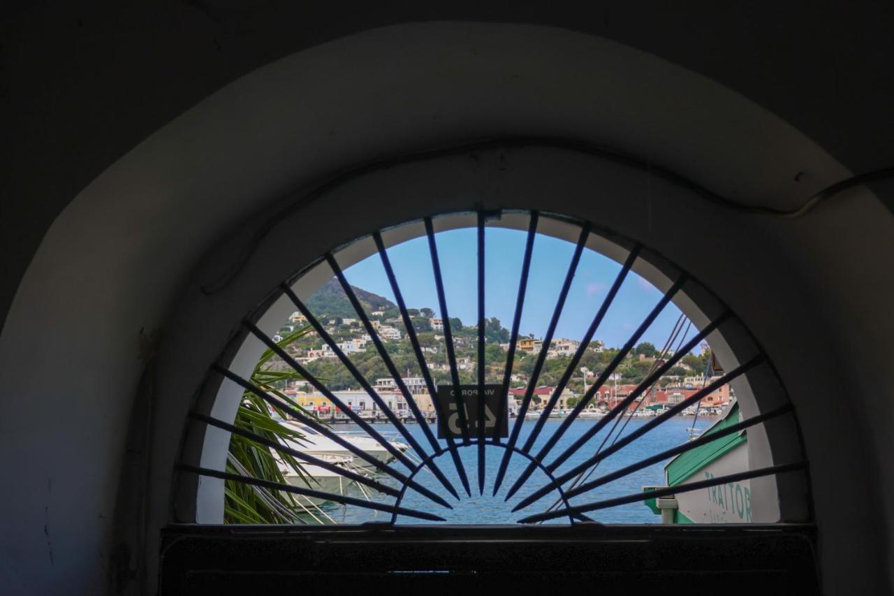 Appartamento Panoramico La Rosa Dei Venti-Libeccio ايسكيا المظهر الخارجي الصورة